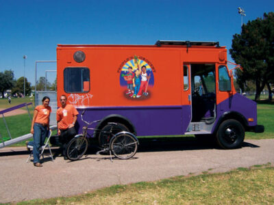 Organic Food Hits the Streets with People's Grocery Image